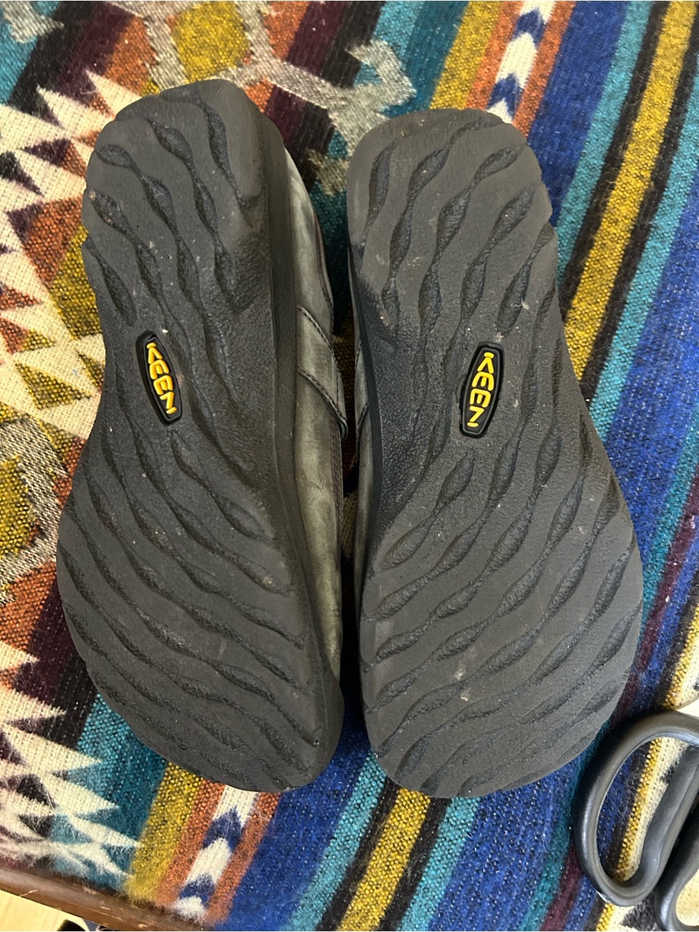 Keen Mary Jane Leather Slip-On in Gray Green Size 6.5-7 - Picture 2 of 7